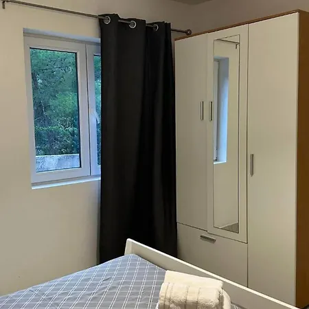 Bah Basina Διαμέρισμα Vrboska