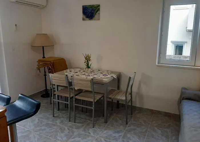 Bah Basina Lägenhet Vrboska